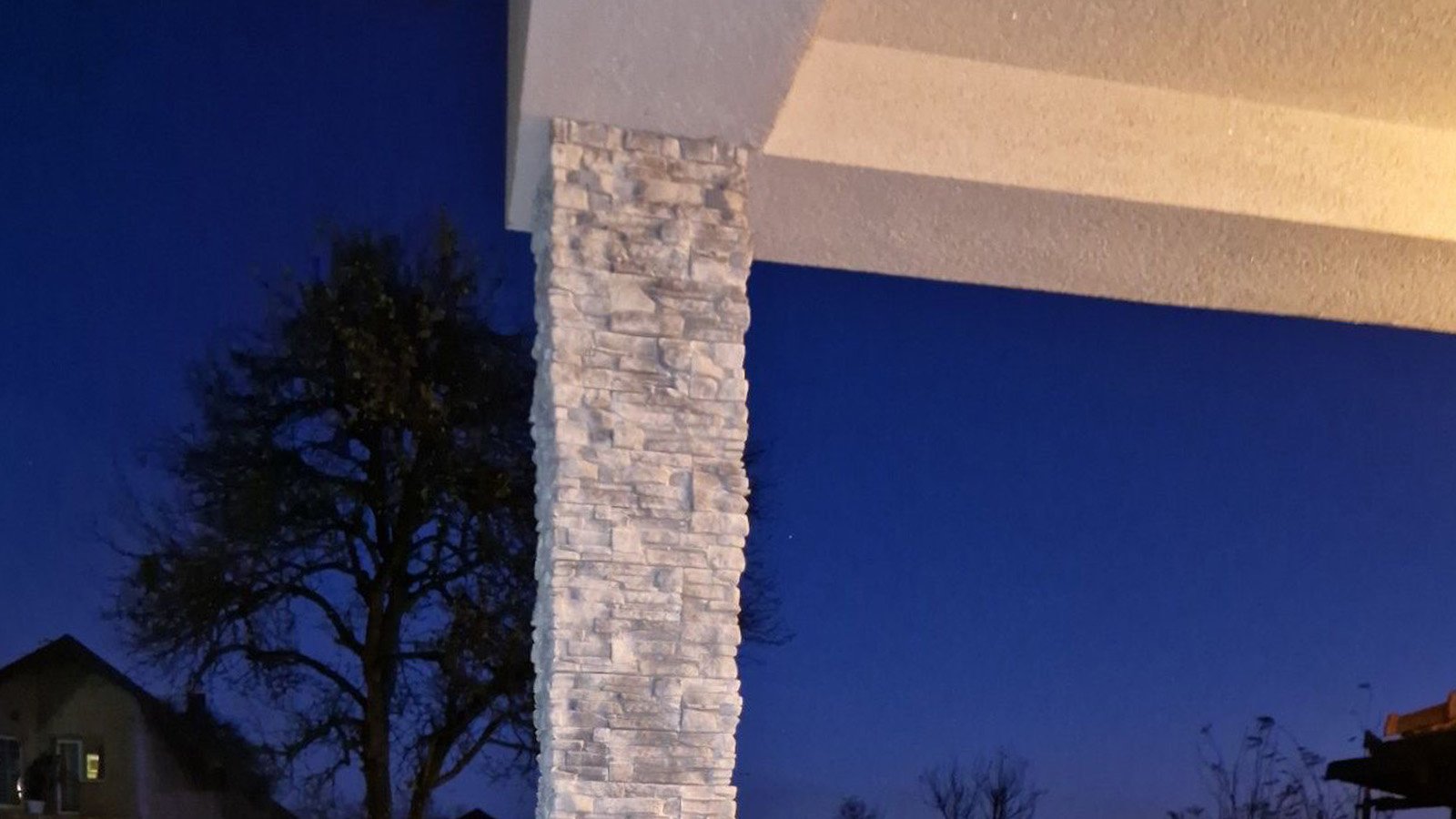 Stubovi - KamenPro dekorativne kamene obloge